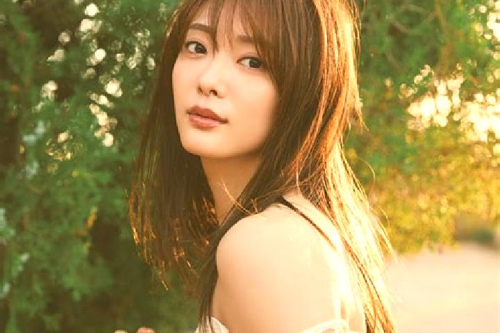 Iris, 22 — Escort in Tamura, Japan