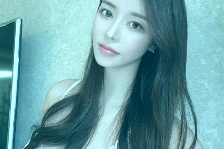 Iris, 22 — Escort in Yupan, China