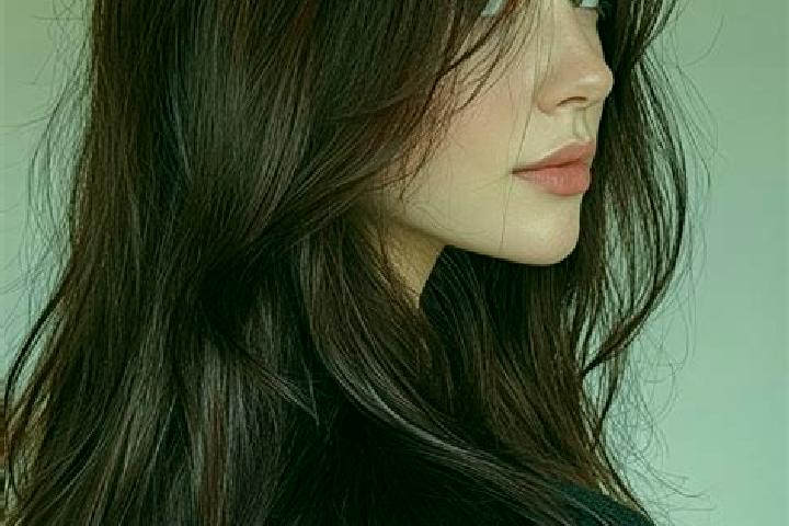 Iris, 23, a auburn brown-eyed asian companion based in Thankerton. Offering BDSM, Tantra, Massage. Available for incall and outcall, overnight bookings avail...