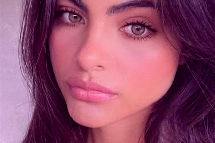 Iris, 23, a black dark-eyed indian companion based in Kidarakulam. Offering Tantra, OWO, Roleplay. Available for incall and outcall, overnight bookings avail...