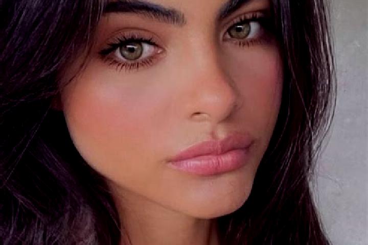 Iris, 23, a blonde dark-eyed indian companion based in Xijiang. Offering Couples, Fetish, Duos, Domination. Available for incall and outcall, overnight booki...