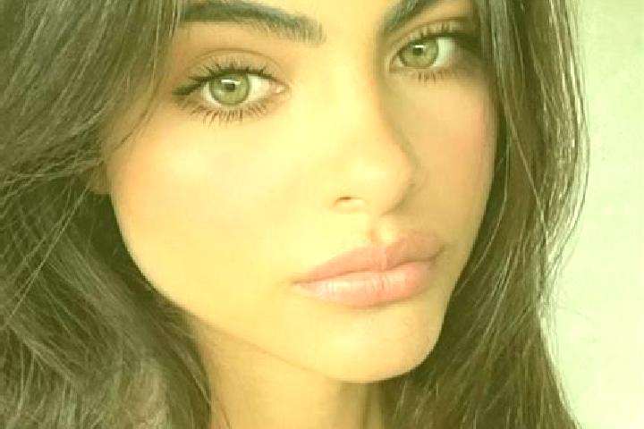 Iris, 23, a chestnut grey-eyed indian companion based in Tanque. Offering OWO, Domination, Dinner Date, Massage. Available for incall and outcall, day and ev...