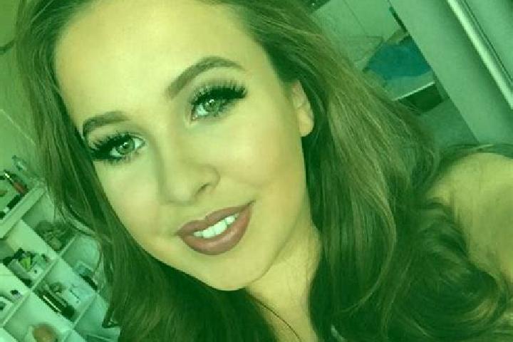Iris, 23, a dark blonde amber-eyed slavic companion based in Cassano Magnago. Offering Prostate Massage, OWO, 69, CIM. Available for incall and outcall, over...