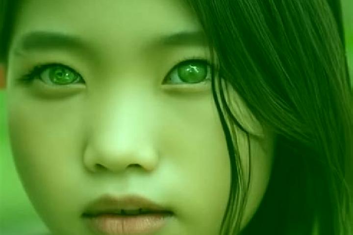 Iris, 23, a red green-eyed asian companion based in Heichengzi. Offering Roleplay, Striptease, Massage, GFE. Available for incall and outcall, day and evenin...