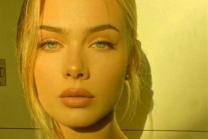 Iris, 23, a red grey-eyed european companion based in Haicheng. Offering Dinner Date, Duos, 69, GFE. Available for incall and outcall, overnight bookings ava...