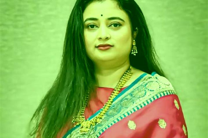 Iris, 23 — Escort in Arni, India