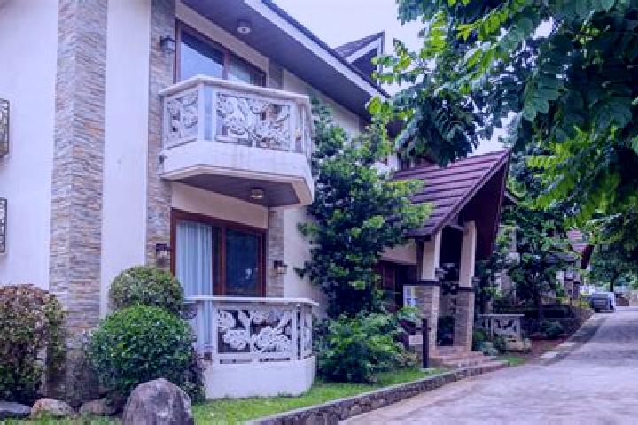 Iris, 23 — Escort in Banawang, Philippines