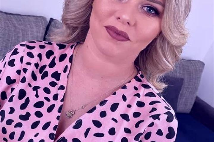 Iris, 23 — Escort in Bargauani, Romania
