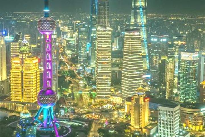 Iris, 23 — Escort in Changchi, China