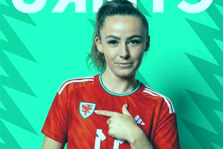 Iris, 23 — Escort in Olym, Russia