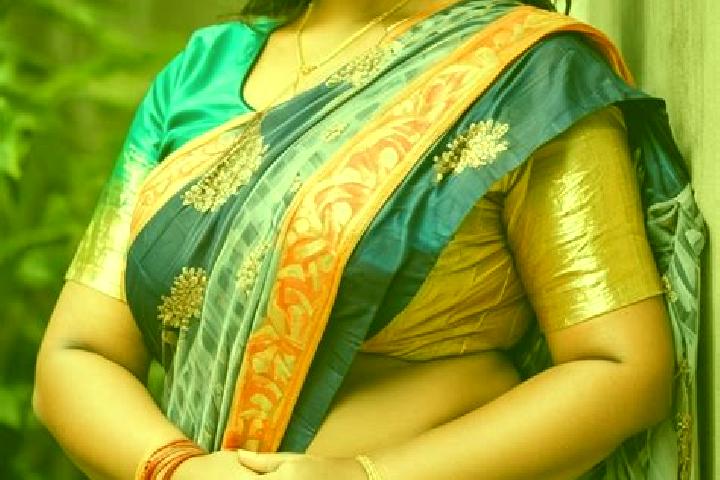 Iris, 23 — Escort in Saria, India