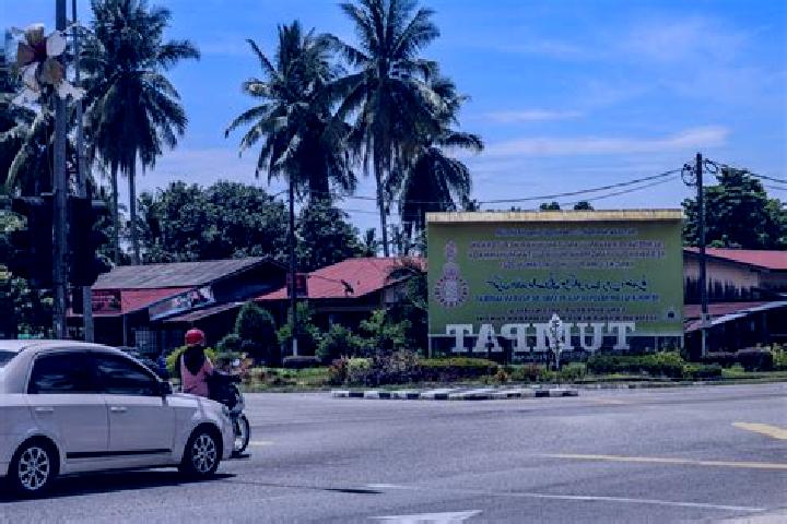 Iris, 23 — Escort in Tumpat, Malaysia