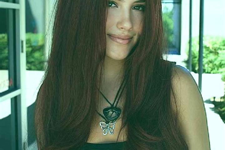 Iris, 24, a auburn dark-eyed mixed companion based in Ripabottoni. Offering Roleplay, A-Level, Fetish. Available for incall and outcall, overnight bookings a...