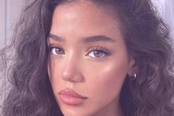 Iris, 24, a black brown-eyed mixed companion based in Sallingberg. Offering Tantra, Overnight, Couples, BDSM, CIM. Available for incall and outcall, overnigh...