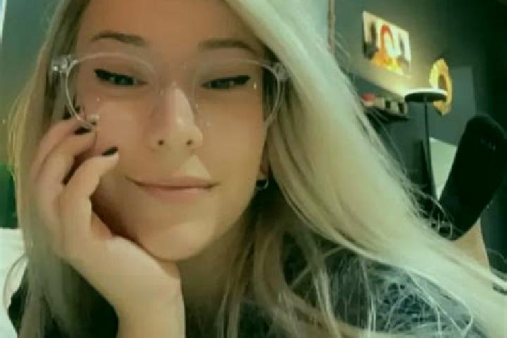 Iris, 24, a blonde amber-eyed indian companion based in Tigwav. Offering A-Level, Girlfriend Experience, CIM. Available for incall and outcall, day and eveni...
