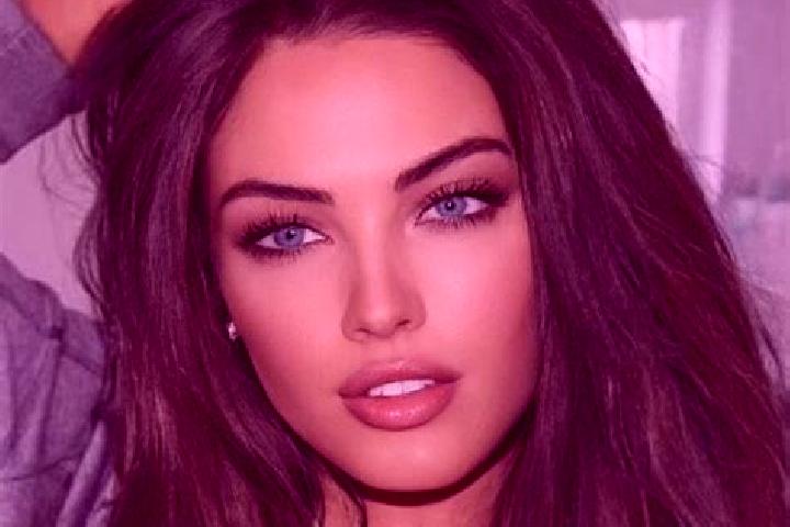 Iris, 24, a brunette dark-eyed latina companion based in Cachoeiro de Itapemirim. Offering Erotic Massage, Roleplay, Party Girl. Available for incall and out...