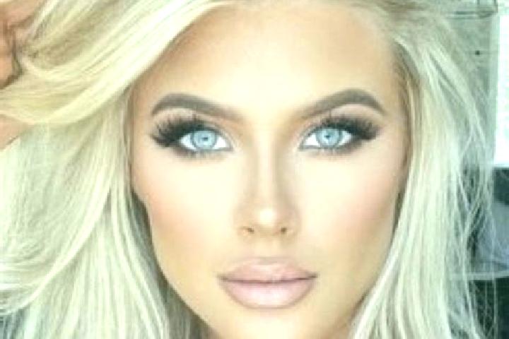 Iris, 24, a platinum blonde amber-eyed latina companion based in Tapilula. Offering Striptease, Domination, BDSM. Available for incall and outcall, day and e...