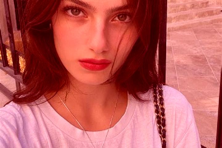 Iris, 24, a red dark-eyed european companion based in Heiligenberg. Offering Party Girl, A-Level, Deep French Kissing, GFE, Fetish. Available for incall and ...