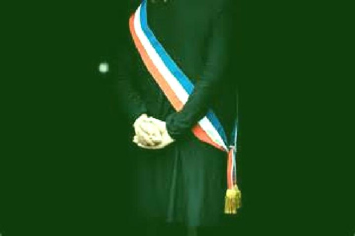 Iris, 24 — Escort in Guiche, France