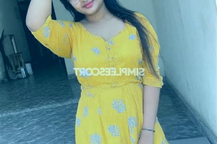 Iris, 24 — Escort in Jhargram, India