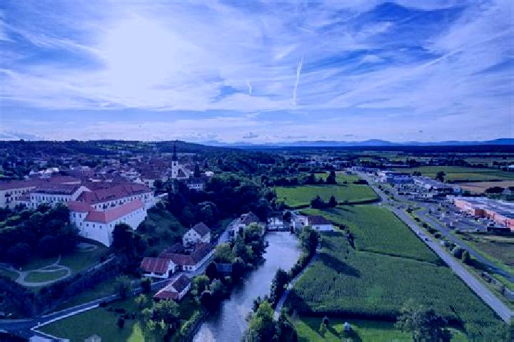 Iris, 24 — Escort in Loipersdorf bei Fuerstenfeld, Austria