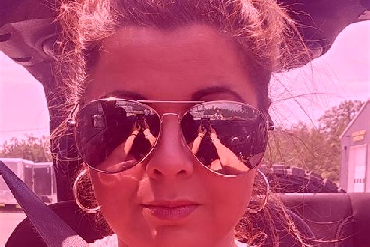 Iris, 24 — Escort in Preseau, France