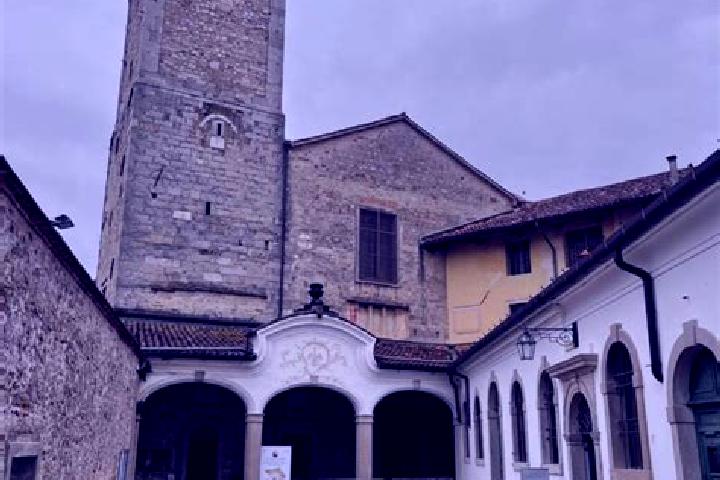 Iris, 24 — Escort in Santa Maria in Valle, Italy