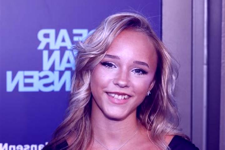 Iris, 24 — Escort in Urk, Netherlands