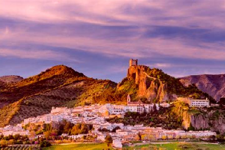 Iris, 24 — Escort in Villafranca de la Sierra, Spain