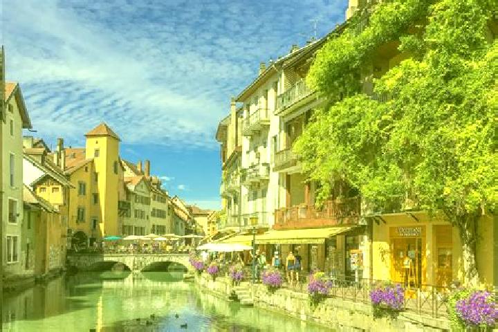 Iris, 24 — Escort in Villefagnan, France