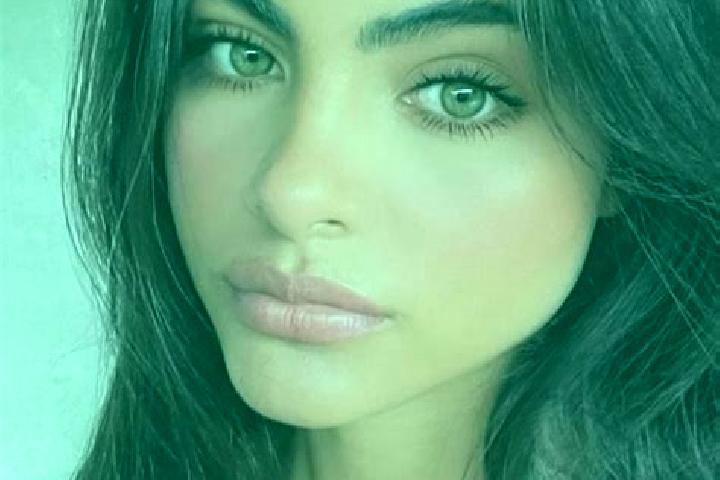 Iris, 25, a black dark-eyed indian companion based in Capri Leone. Offering Duos, GFE, Tantra, Striptease. Available for incall and outcall, day and evening ...