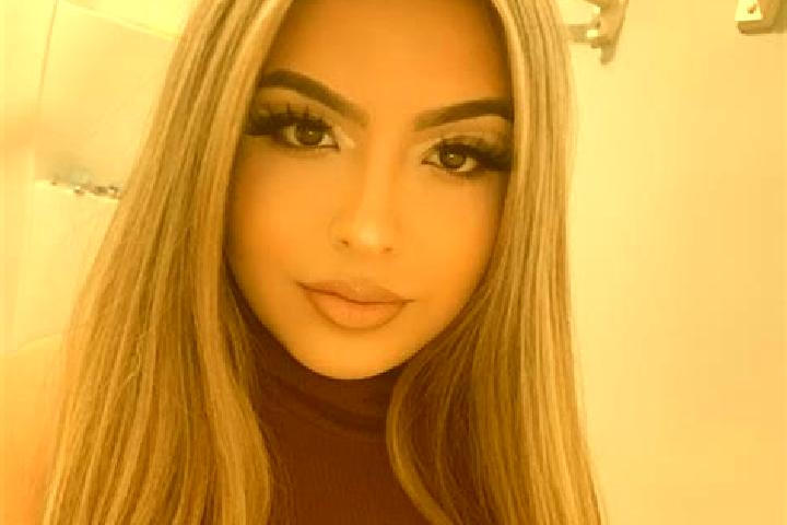 Iris, 25, a blonde grey-eyed latina companion based in Quemazon. Offering 69, CIM, Party Girl. Available for incall and outcall, overnight bookings available.