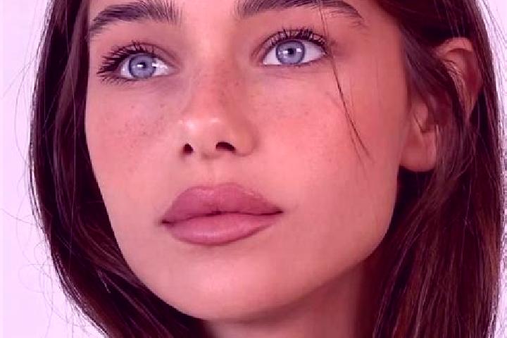 Iris, 25, a brunette blue-eyed slavic companion based in Braintree. Offering Deep French Kissing, Striptease, Girlfriend Experience. Available for incall and...