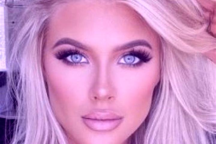 Iris, 25, a platinum blonde brown-eyed mediterranean companion based in Royal Peninsula. Offering Couples, Duos, 69, Striptease, Overnight. Available for inc...