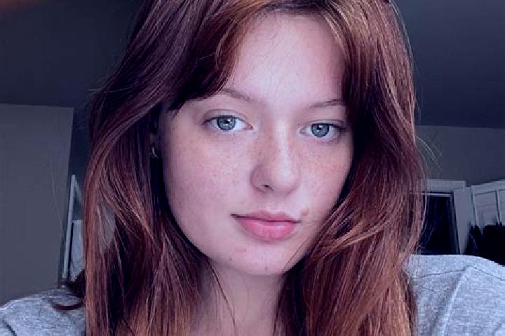 Iris, 25, a red grey-eyed slavic companion based in Schoeneberg. Offering Girlfriend Experience, CIM, Couples, 69. Available for incall and outcall, overnigh...
