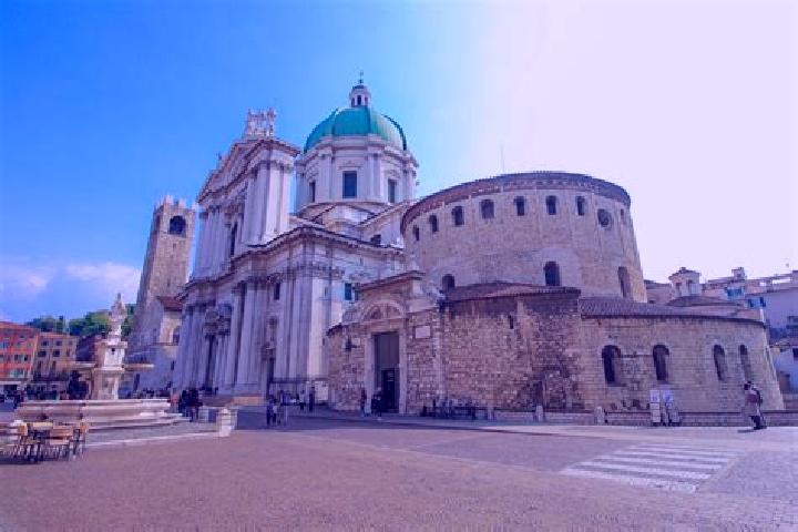 Iris, 25 — Escort in Castenedolo, Italy