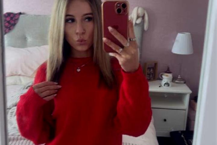 Iris, 25 — Escort in Collon, Ireland