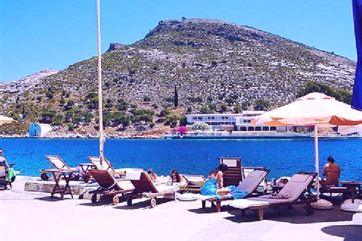 Iris, 25 — Escort in Megisti, Greece