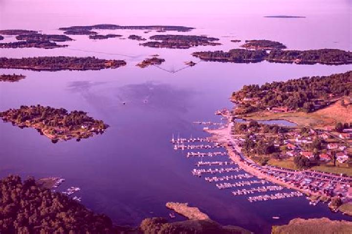 Iris, 25 — Escort in OEdeshoeg, Sweden
