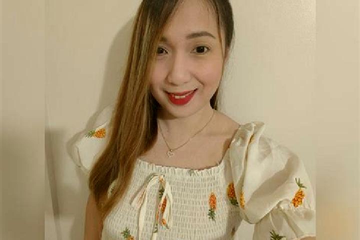 Iris, 25 — Escort in Sablan, Philippines