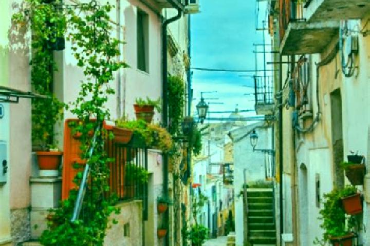Iris, 25 — Escort in San Giovanni Rotondo, Italy