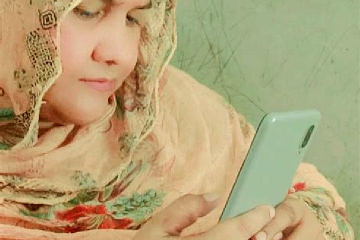 Iris, 25 — Escort in Tharu Shah, Pakistan