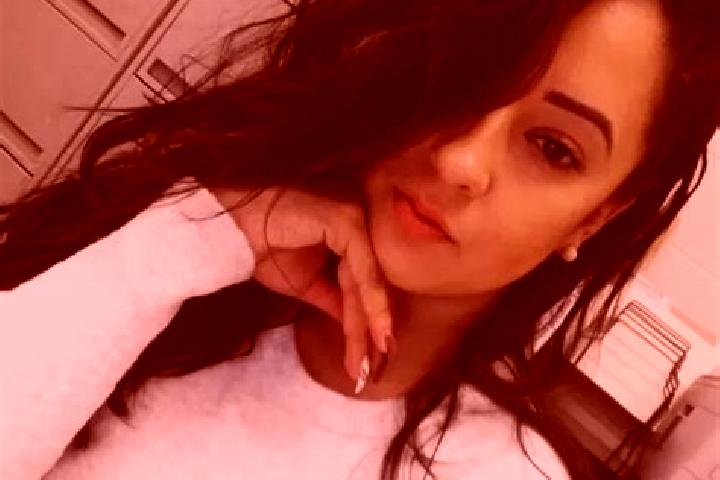 Iris, 26, a auburn dark-eyed indian companion based in Montegrotto Terme. Offering BDSM, GFE, Girlfriend Experience, Domination, OWO. Available for incall an...