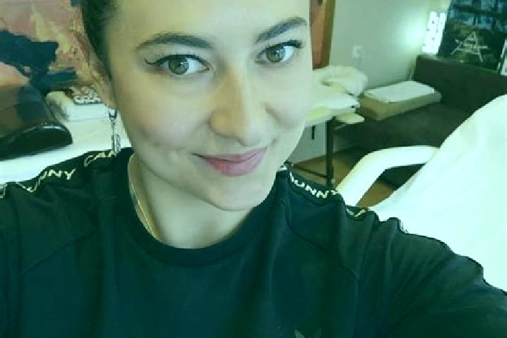 Iris, 26, a black dark-eyed european companion based in Bonn Hardtberg. Offering Striptease, Roleplay, Fetish, 69, Tantra. Available for incall and outcall, ...