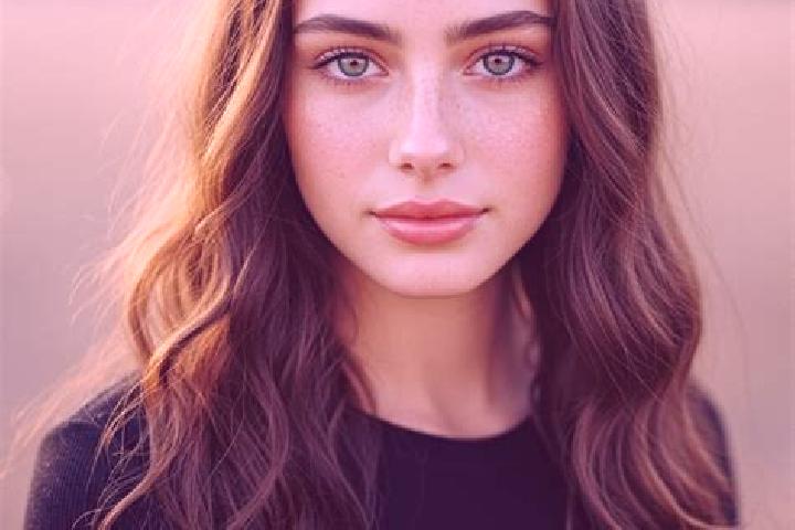 Iris, 26, a chestnut blue-eyed mediterranean companion based in Olmaliq. Offering 69, Dinner Date, GFE. Available for incall and outcall, day and evening dates.