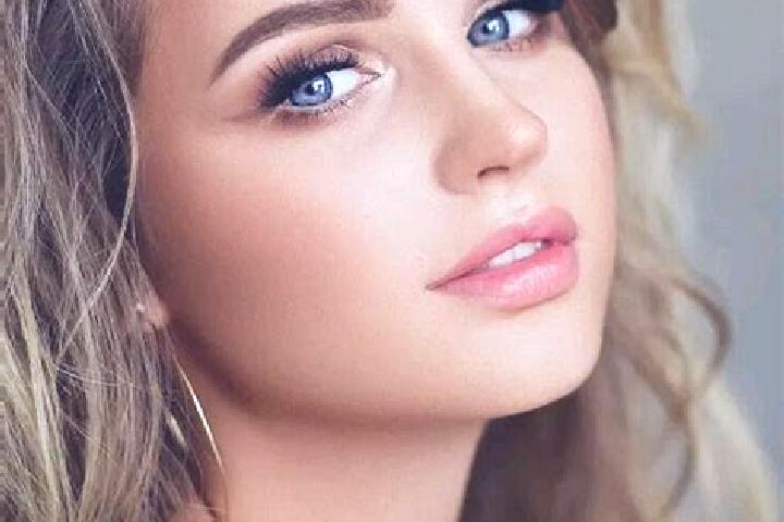 Iris, 26, a dark blonde blue-eyed ebony companion based in Primeira Cruz. Offering Girlfriend Experience, Couples, Erotic Massage, Deep French Kissing. Avail...