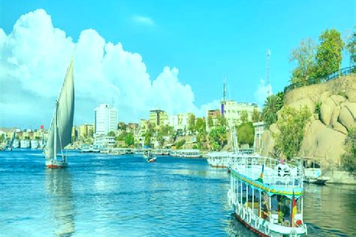 Iris, 26 — Escort in Itsa, Egypt