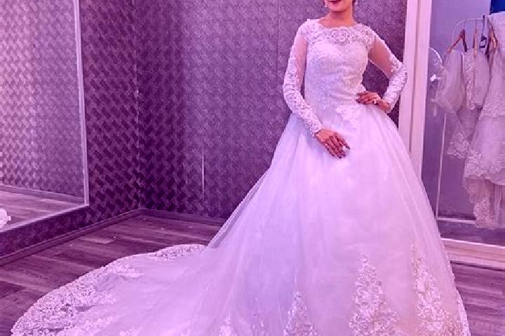 Iris, 26 — Escort in Jharsuguda, India