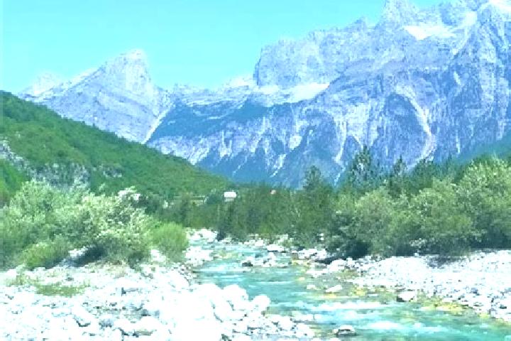 Iris, 26 — Escort in Kacinar, Albania