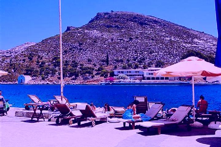 Iris, 26 — Escort in Megisti, Greece